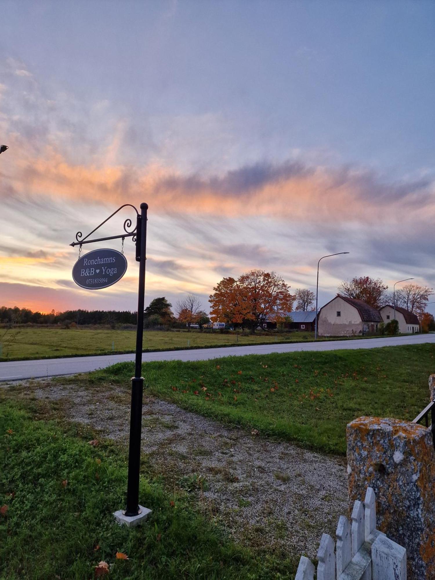 Ronehamn Bed And Breakfast Hemse Buitenkant foto